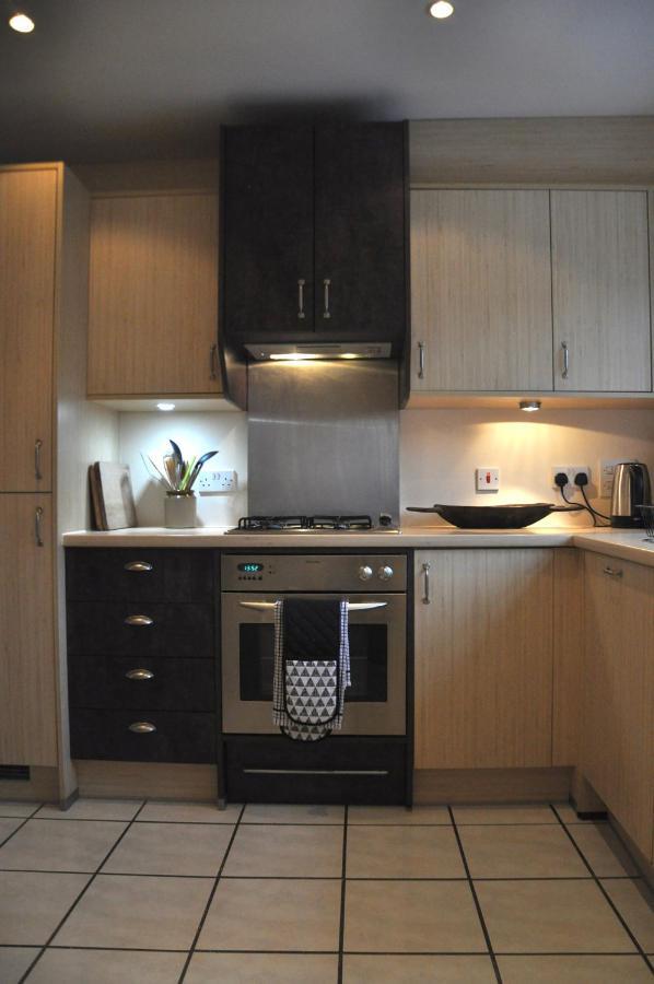 47 Wetherby Way, 3 Bedrooms, Sleeps 6, Easy Walk To Town, Parking, Self Catering, Great View 스트렛포드-어폰-에이본 외부 사진